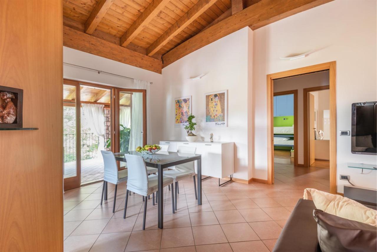 Апартаменты Casa Francesca Relax Лимоне-суль-Гарда Экстерьер фото