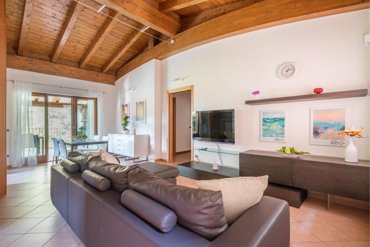 Апартаменты Casa Francesca Relax Лимоне-суль-Гарда Экстерьер фото
