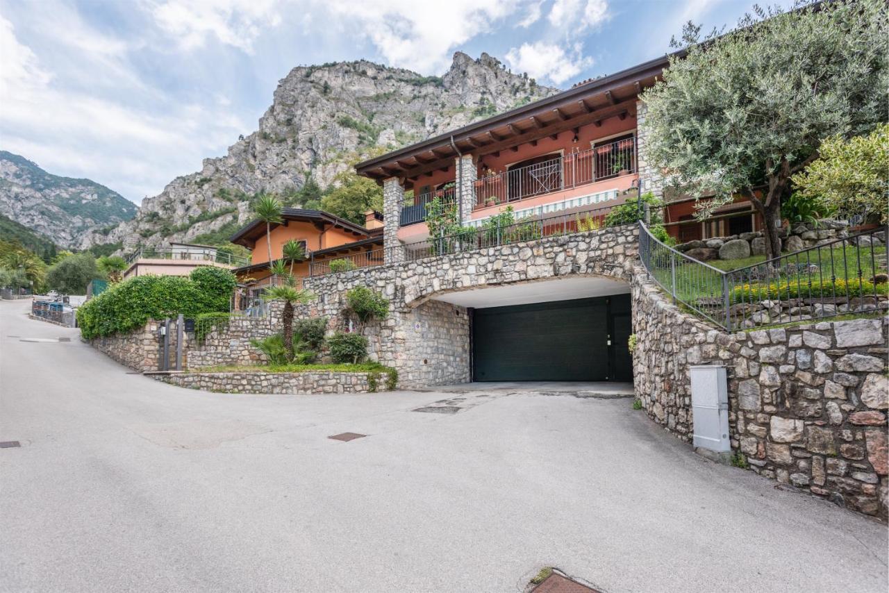 Апартаменты Casa Francesca Relax Лимоне-суль-Гарда Экстерьер фото
