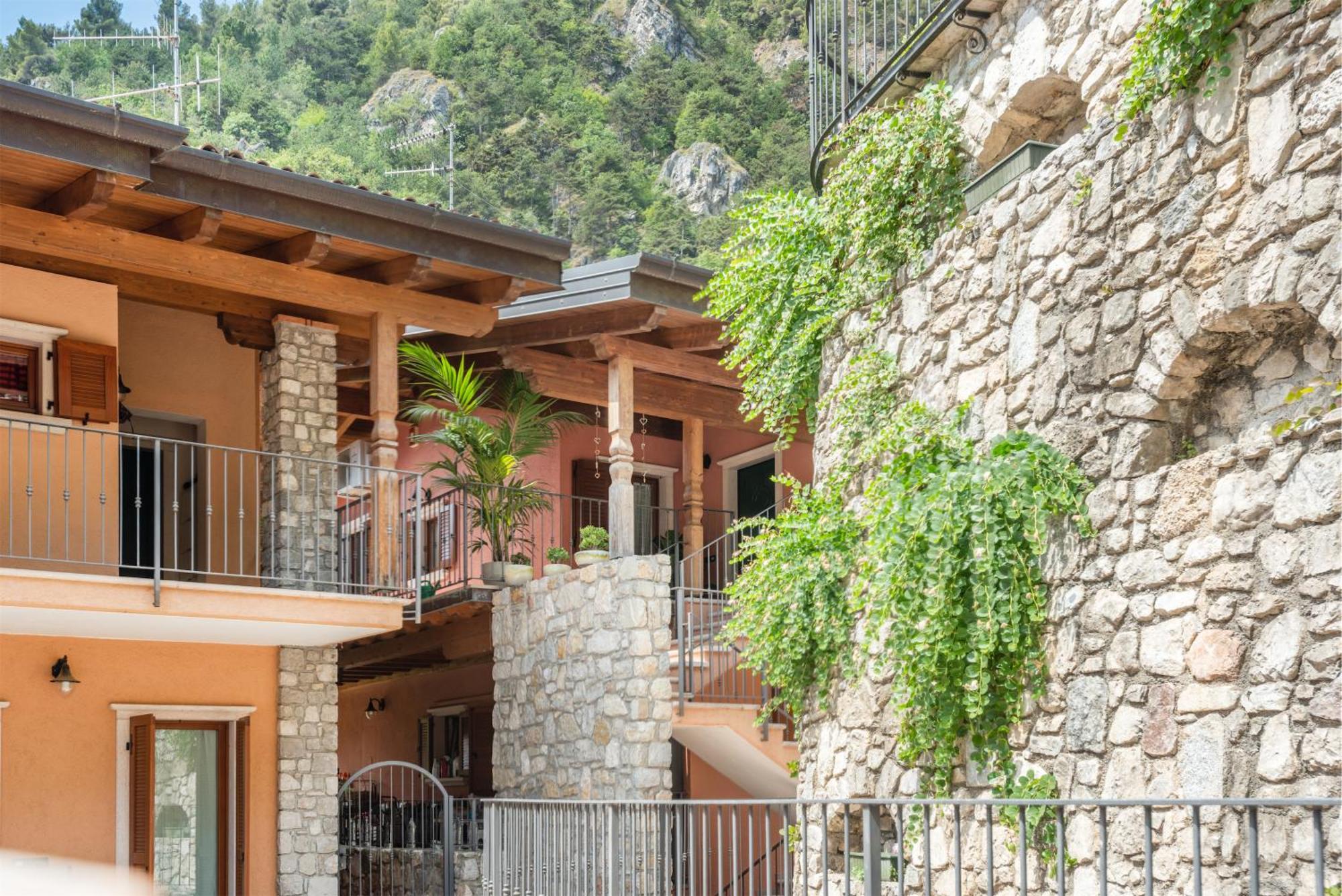 Апартаменты Casa Francesca Relax Лимоне-суль-Гарда Экстерьер фото